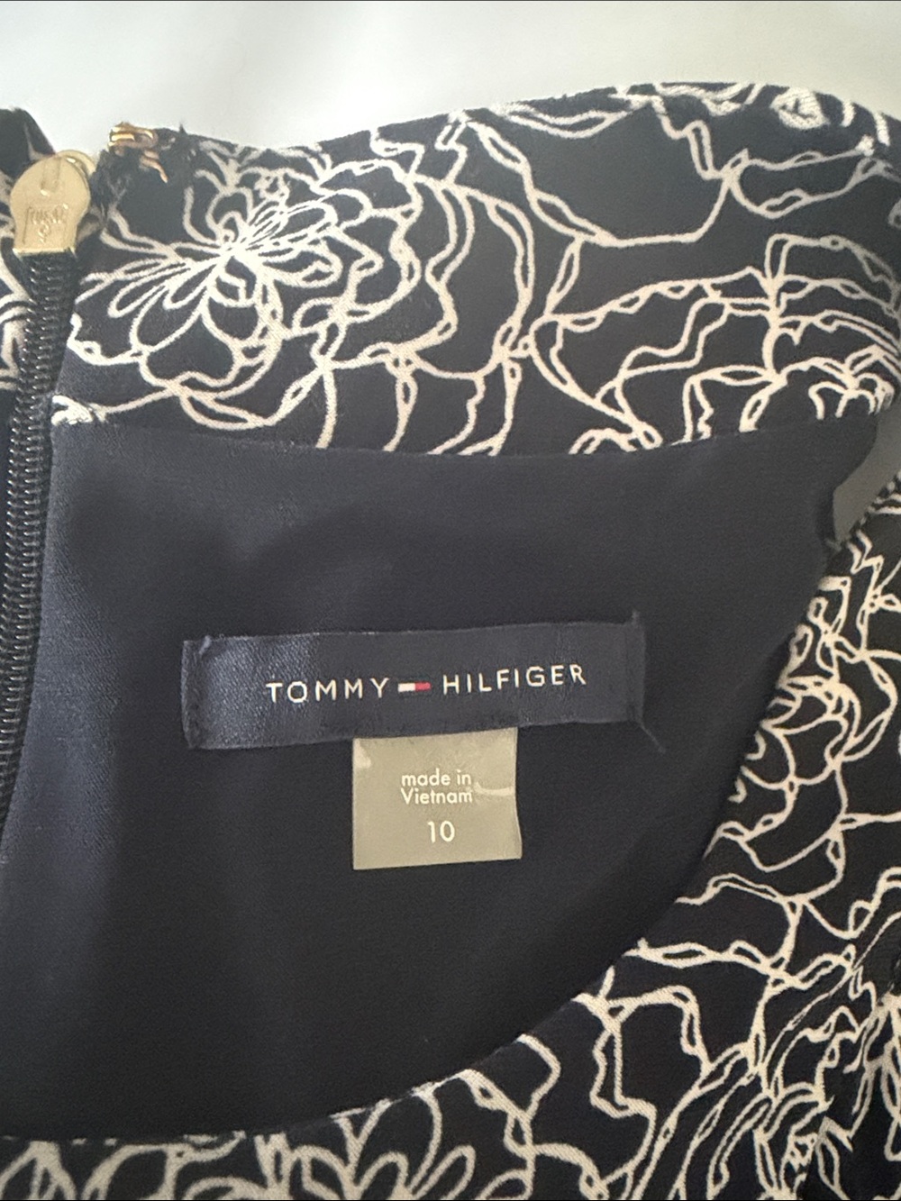 Tommy Hilfiger Blue Midi Skirt with White Floral Print - Picture 2 of 5